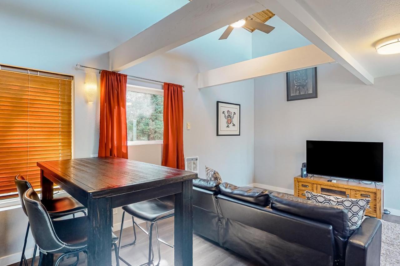 Holiday home Singing Winds Port Orford